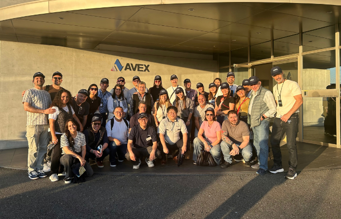 Visita técnica a AVEX Inc.